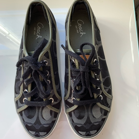 Coach Sneakers size 7.5
